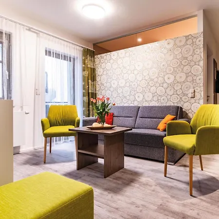 Отель Vitalzeit Weber Бад-Шёнау