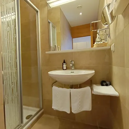 Vitalzeit Weber Szálloda 4*